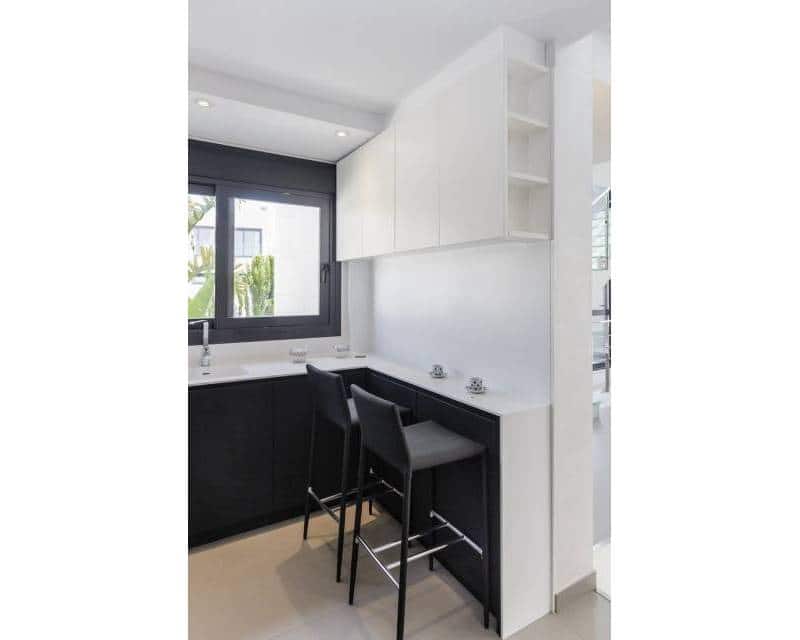 3 soveværelse Villa til salg i Campoamor med swimmingpool - € 1.195.000 (Ref: 8230012)