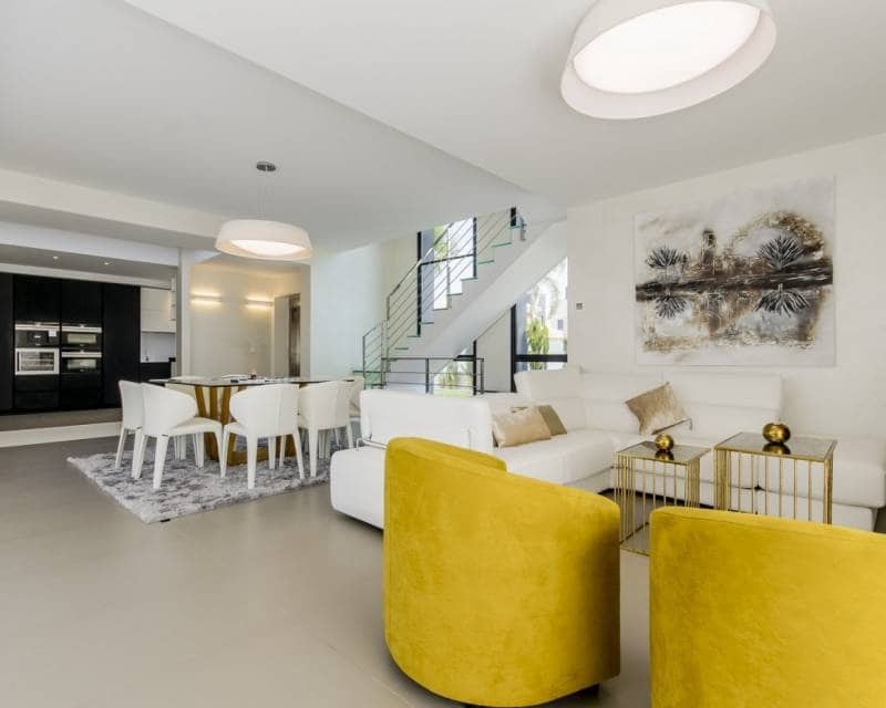 3 soveværelse Villa til salg i Campoamor med swimmingpool - € 1.195.000 (Ref: 8230012)