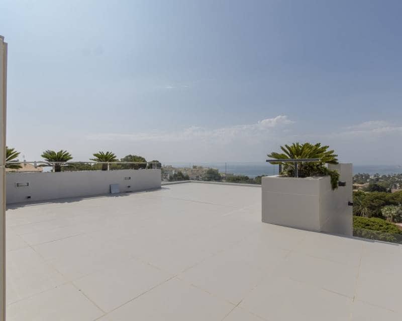 3 soveværelse Villa til salg i Campoamor med swimmingpool - € 1.195.000 (Ref: 8230012)