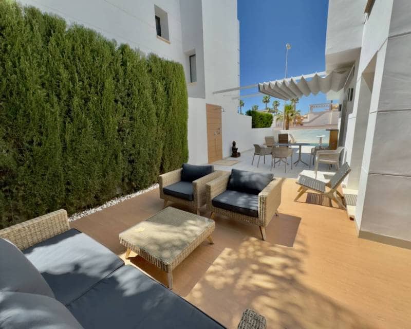 3 bedroom Villa for sale in Ciudad Quesada with pool - € 465,000 (Ref: 8277239)