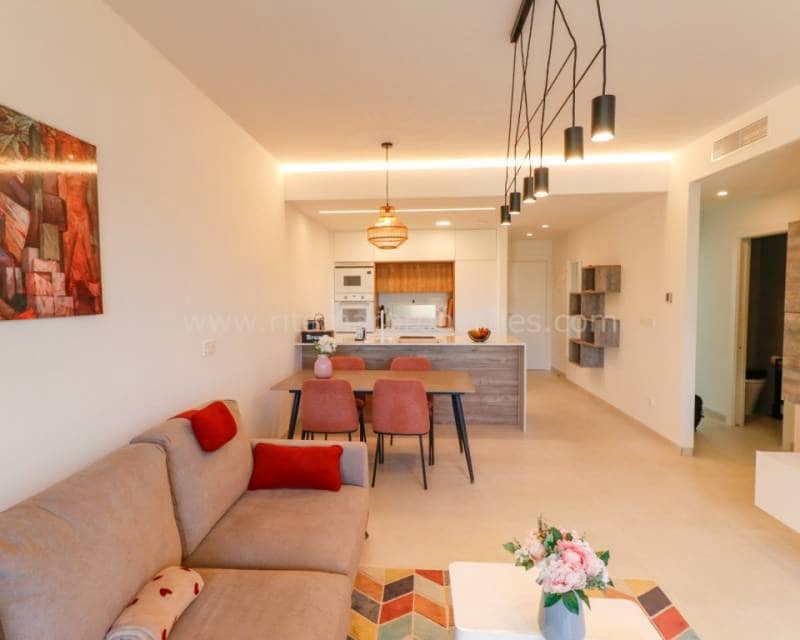 3 Zimmer Apartment zu verkaufen in El Raso mit Pool - 349.000 € (Ref: 8309477)