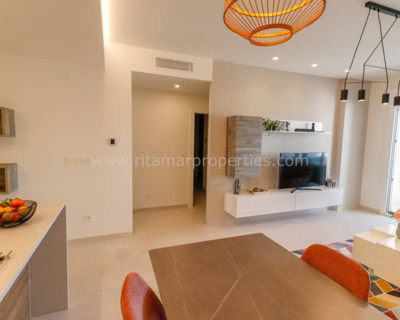 3 Zimmer Apartment zu verkaufen in El Raso mit Pool - 349.000 € (Ref: 8309477)
