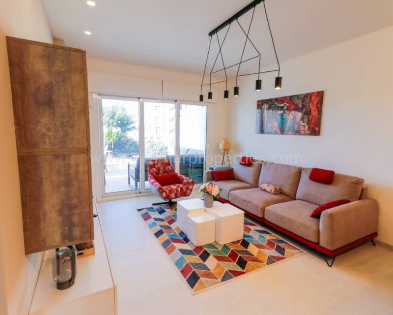 3 Zimmer Apartment zu verkaufen in El Raso mit Pool - 349.000 € (Ref: 8309477)