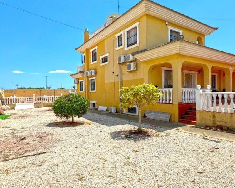 6 soveværelse Villa til salg i Los Balcones med swimmingpool - € 610.000 (Ref: 8316593)