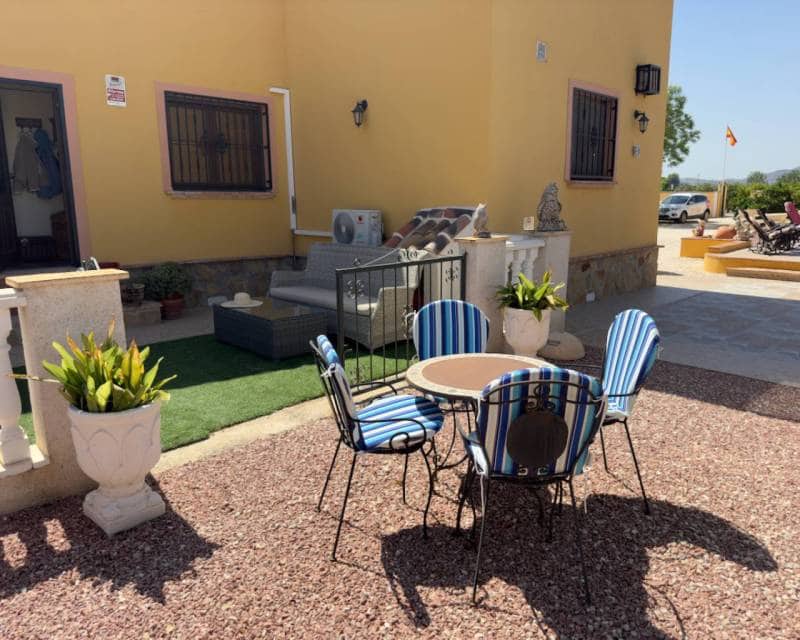 3 chambre Finca/Maison de Campagne à vendre à Orihuela avec piscine - 430 000 € (Ref: 8420101)