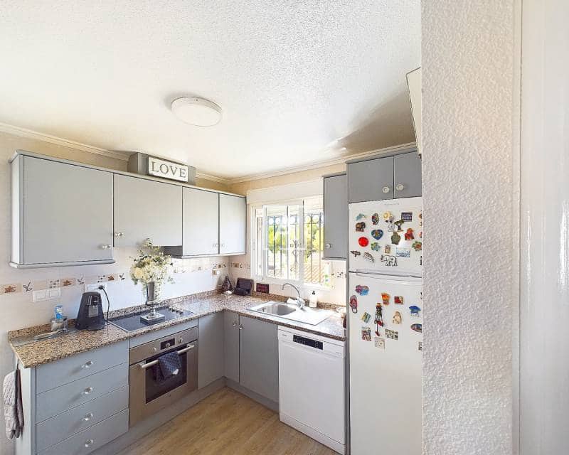 3 slaapkamer Villa te koop in Pinar de Campoverde met zwembad - € 249.995 (Ref: 8515057)