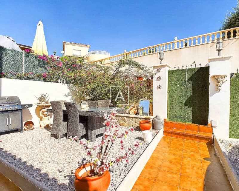 3 slaapkamer Villa te koop in Pinar de Campoverde met zwembad - € 249.995 (Ref: 8515057)