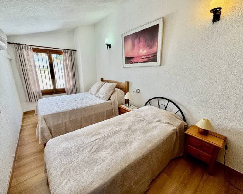 8 soveværelse Finca/Landehus til salg i Castalla med swimmingpool - € 655.000 (Ref: 8572960)