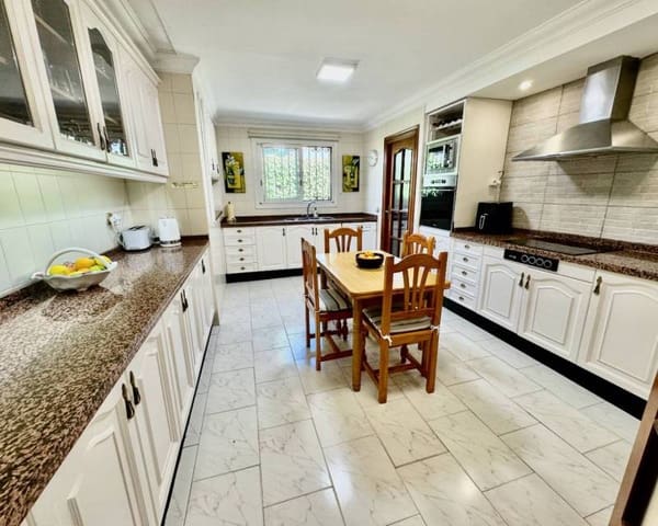 8 bedroom Finca/Country House for sale in Castalla with pool - € 655,000 (Ref: 8572960)