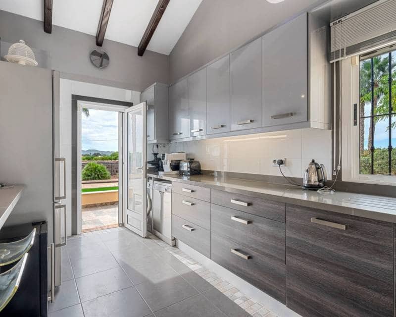 2 soverom Finca/Herregård til salgs i Rafal med svømmebasseng - € 395 000 (Ref: 8646265)