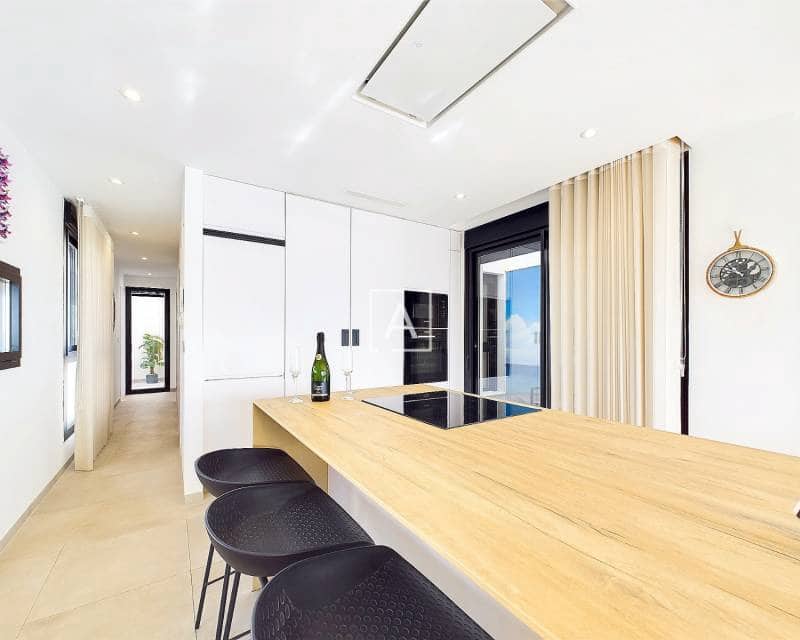 3 chambre Appartement à vendre à Lo Pagan avec garage - 595 000 € (Ref: 8695286)