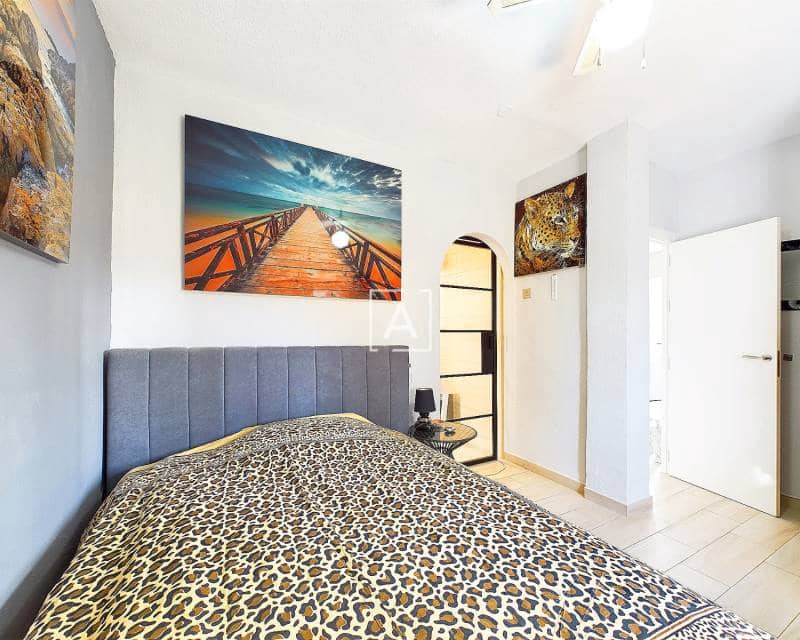 4 quarto Moradia para venda em Pinar de Campoverde com piscina - 440 000 € (Ref: 8732148)