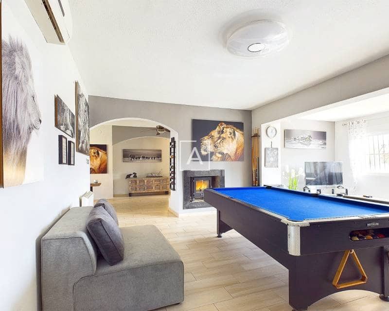 4 quarto Moradia para venda em Pinar de Campoverde com piscina - 440 000 € (Ref: 8732148)