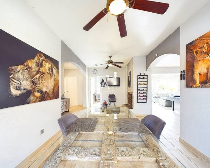 4 quarto Moradia para venda em Pinar de Campoverde com piscina - 440 000 € (Ref: 8732148)