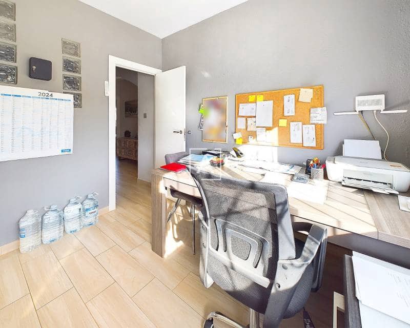 4 quarto Moradia para venda em Pinar de Campoverde com piscina - 440 000 € (Ref: 8732148)