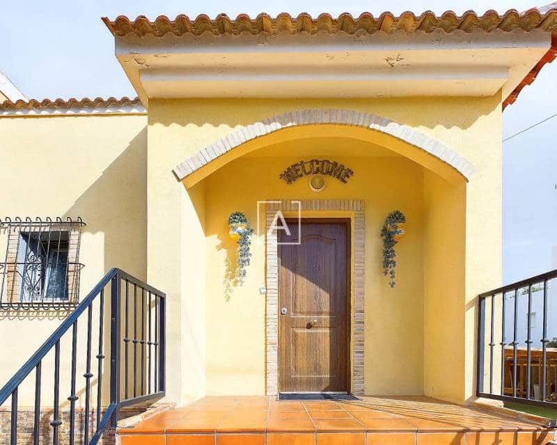 4 quarto Moradia para venda em Pinar de Campoverde com piscina - 440 000 € (Ref: 8732148)