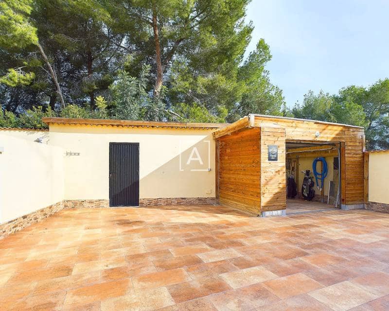 4 quarto Moradia para venda em Pinar de Campoverde com piscina - 440 000 € (Ref: 8732148)