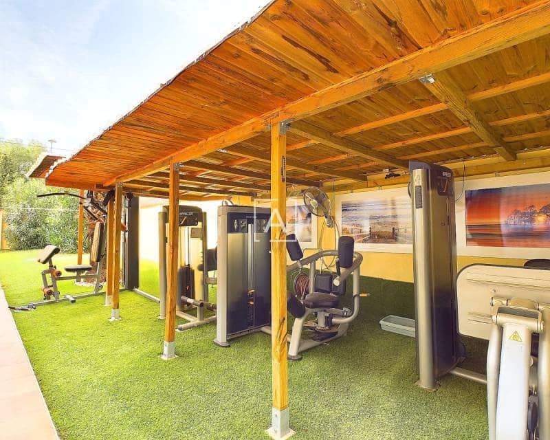 4 quarto Moradia para venda em Pinar de Campoverde com piscina - 440 000 € (Ref: 8732148)