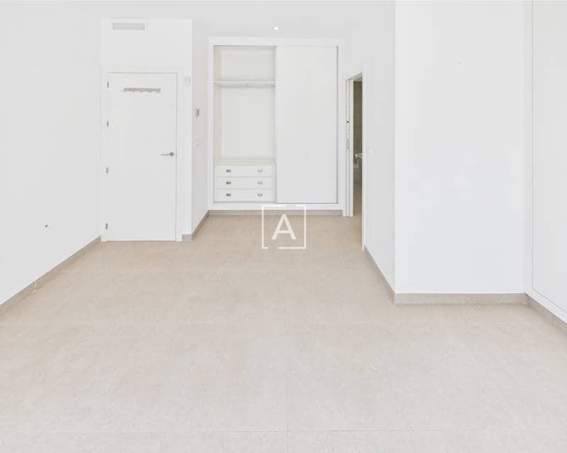 2 quarto Moradia para venda em Pinar de Campoverde com piscina - 385 000 € (Ref: 8987780)