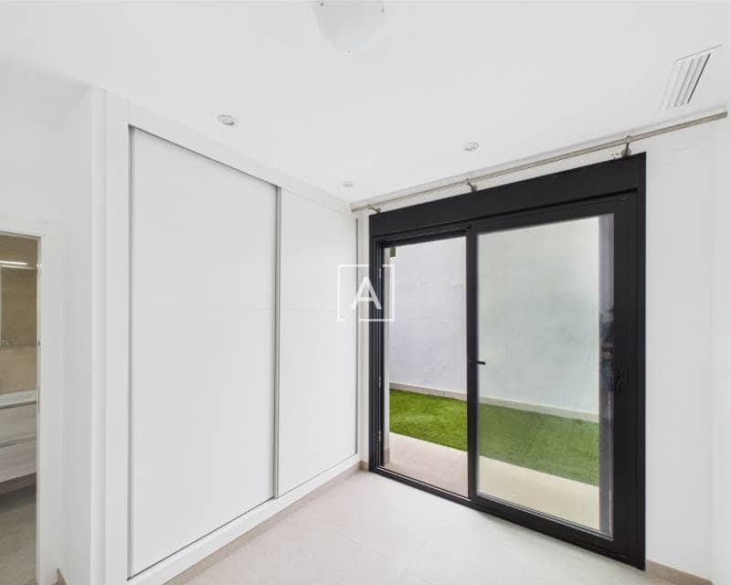 2 quarto Moradia para venda em Pinar de Campoverde com piscina - 385 000 € (Ref: 8987780)