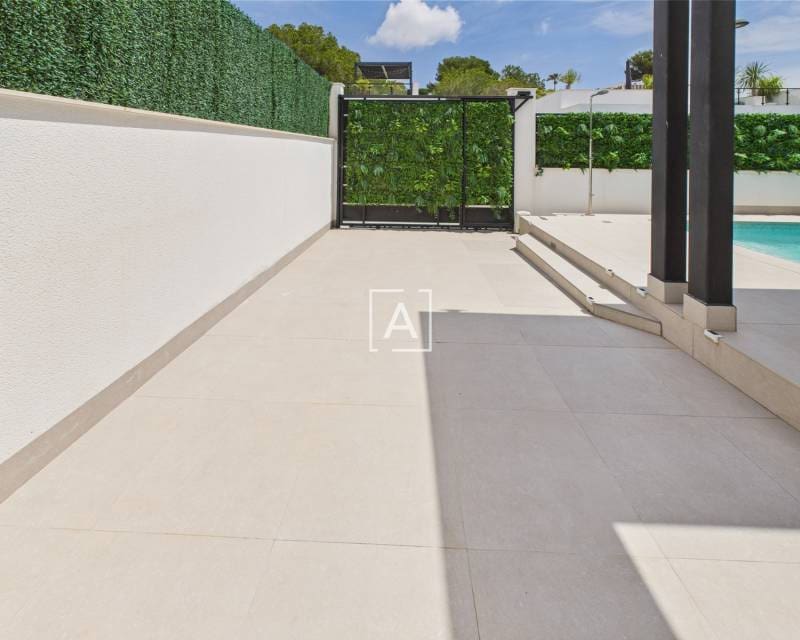 2 quarto Moradia para venda em Pinar de Campoverde com piscina - 385 000 € (Ref: 8987780)