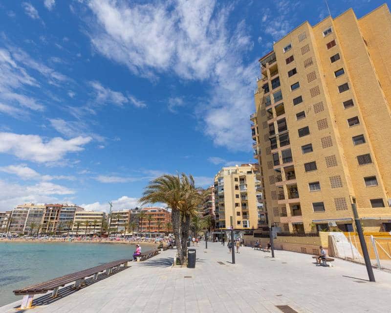 3 sypialnia Apartament na sprzedaż w Torrevieja - 250 000 € (Ref: 9078520)