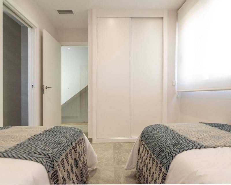 3 soveværelse Villa til salg i Pilar de la Horadada med swimmingpool - € 474.900 (Ref: 9180046)