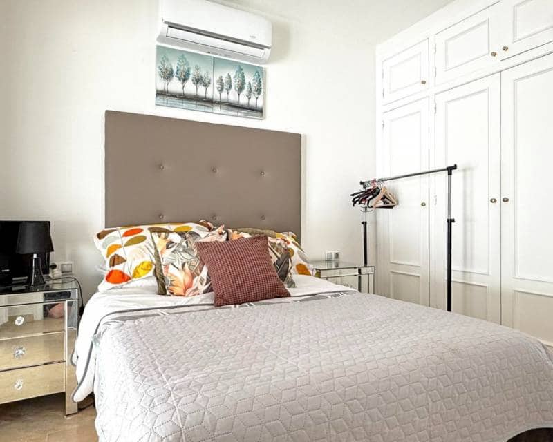 2 soveværelse Villa til salg i Villamartin med swimmingpool - € 449.900 (Ref: 9191437)