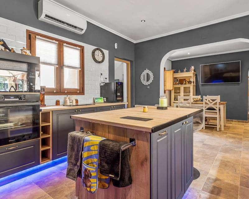 4 bedroom Finca/Country House for sale in Torremendo with pool - € 575,000 (Ref: 9191438)