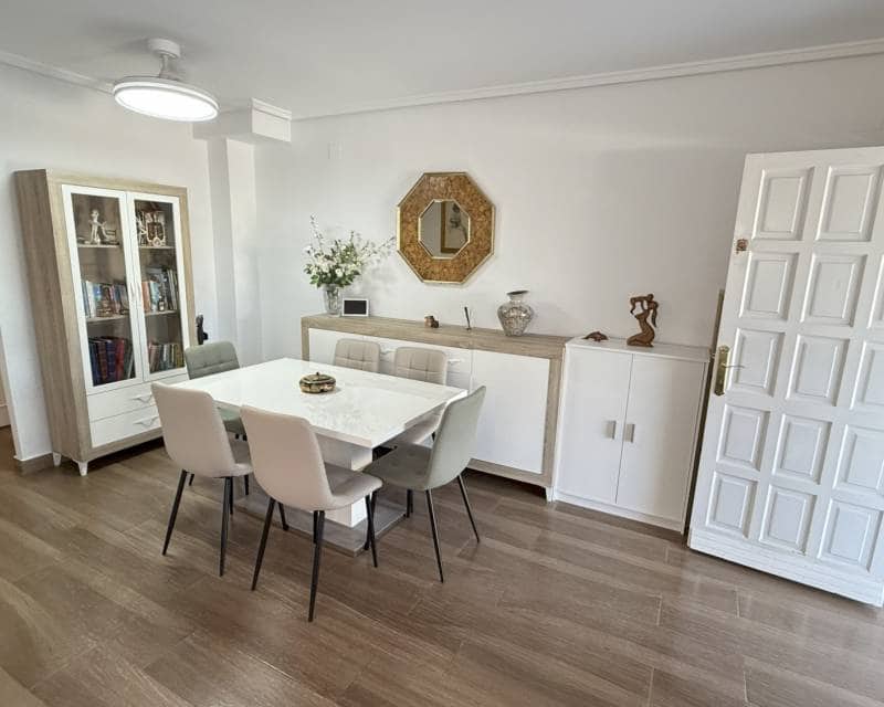 2 sypialnia Dom na sprzedaż w La Zenia z basenem - 349 900 € (Ref: 9191440)