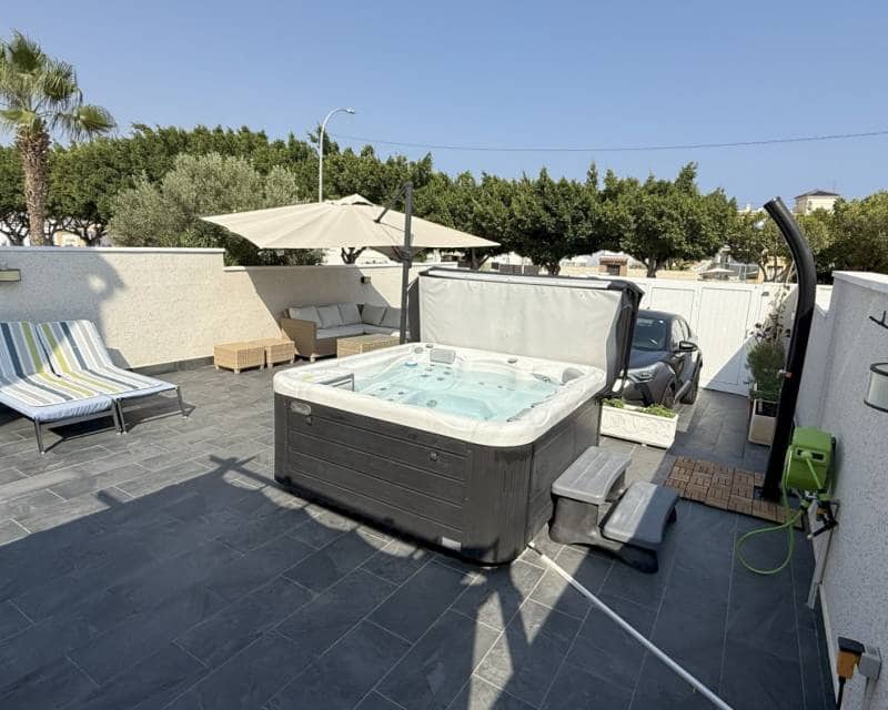 2 sypialnia Dom na sprzedaż w La Zenia z basenem - 349 900 € (Ref: 9191440)