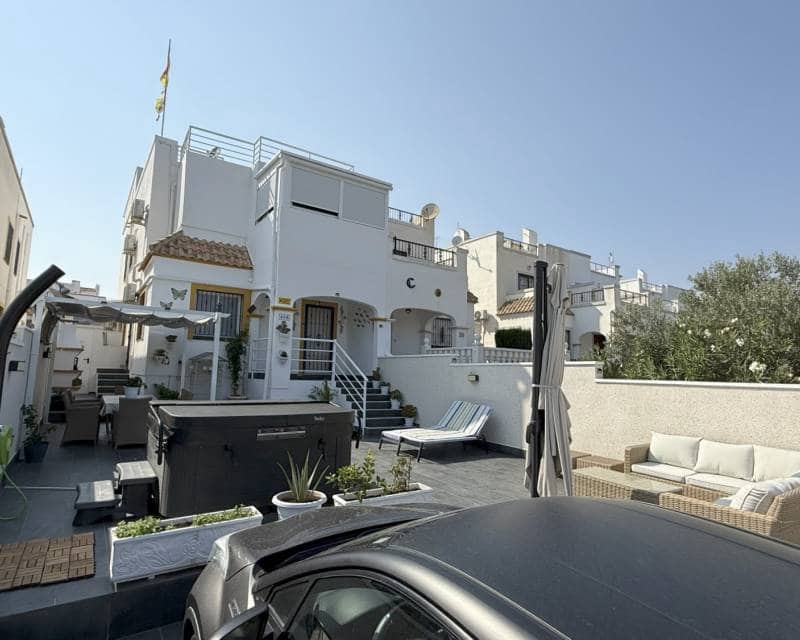 2 sypialnia Dom na sprzedaż w La Zenia z basenem - 349 900 € (Ref: 9191440)