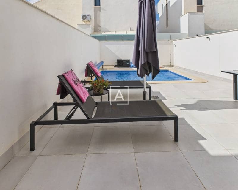 2 slaapkamer Villa te koop in Pilar de la Horadada met zwembad - € 299.995 (Ref: 9243662)