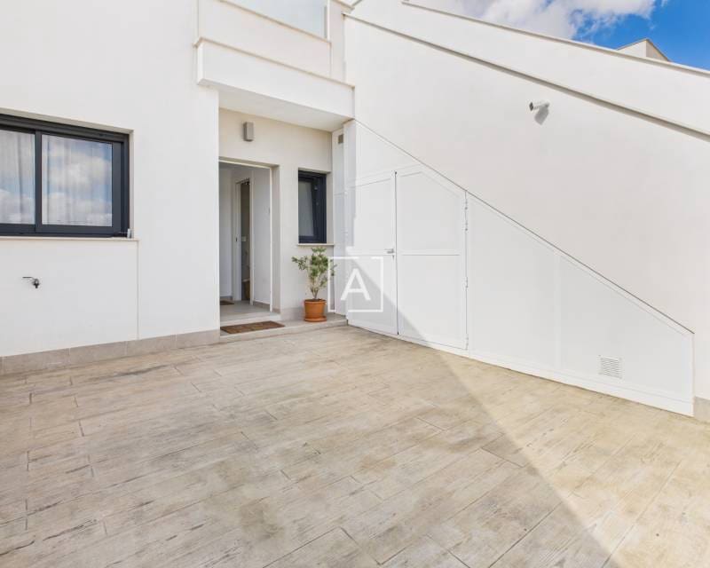 2 slaapkamer Villa te koop in Pilar de la Horadada met zwembad - € 299.995 (Ref: 9243662)