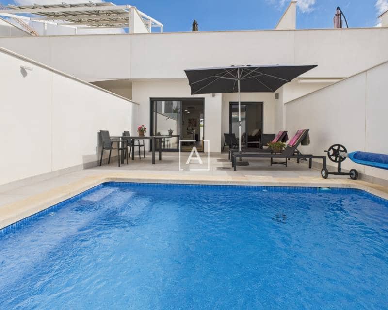 2 slaapkamer Villa te koop in Pilar de la Horadada met zwembad - € 299.995 (Ref: 9243662)