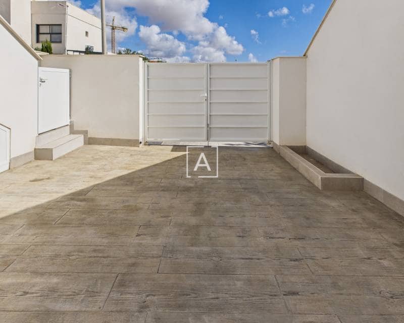 2 slaapkamer Villa te koop in Pilar de la Horadada met zwembad - € 299.995 (Ref: 9243662)