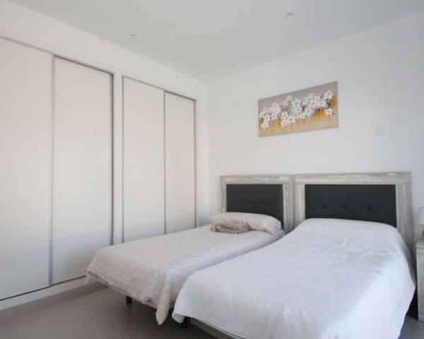 3 bedroom Villa for sale in Pinar de Campoverde, Pilar de la Horadada - € 319,000 (Ref: 9296073)