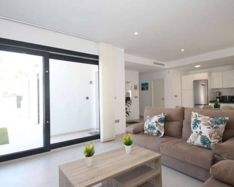 3 soveværelse Villa til salg i Pilar de la Horadada - € 319.000 (Ref: 9296073)