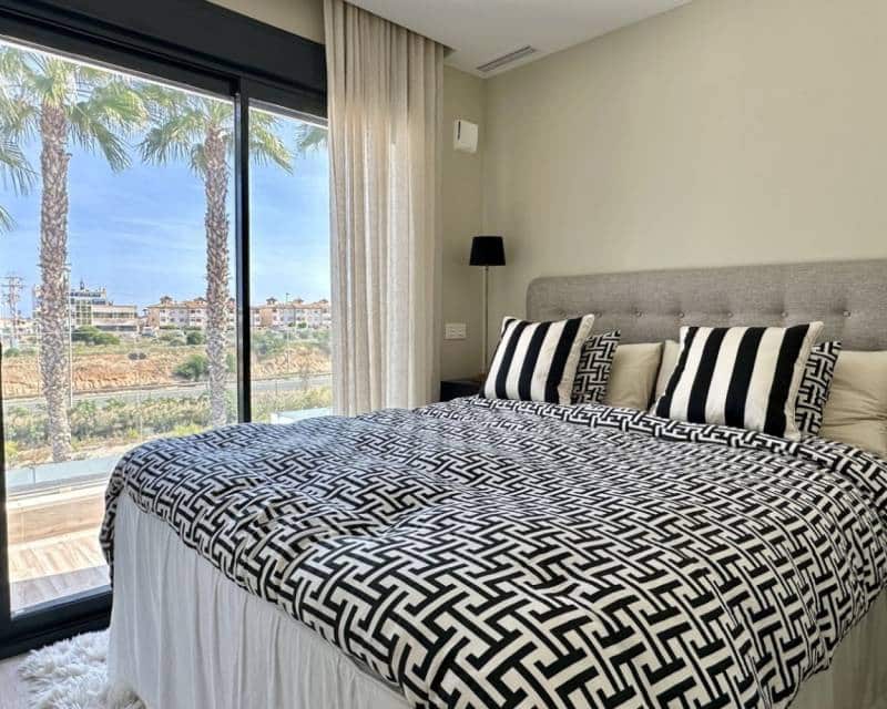 3 Zimmer Villa zu verkaufen in Orihuela Costa mit Pool - 449.950 € (Ref: 9331049)