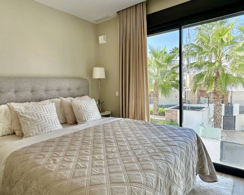 3 Zimmer Villa zu verkaufen in Orihuela Costa mit Pool - 449.950 € (Ref: 9331049)