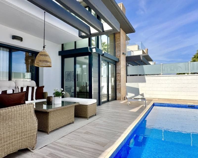 3 Zimmer Villa zu verkaufen in Orihuela Costa mit Pool - 449.950 € (Ref: 9331049)