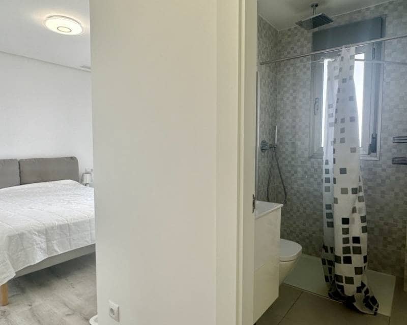 3 Zimmer Apartment zu verkaufen in Villamartin mit Pool - 320.000 € (Ref: 9331053)