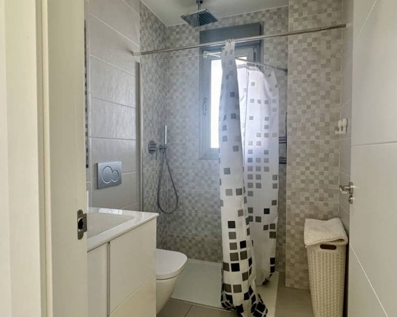 3 Zimmer Apartment zu verkaufen in Villamartin mit Pool - 320.000 € (Ref: 9331053)