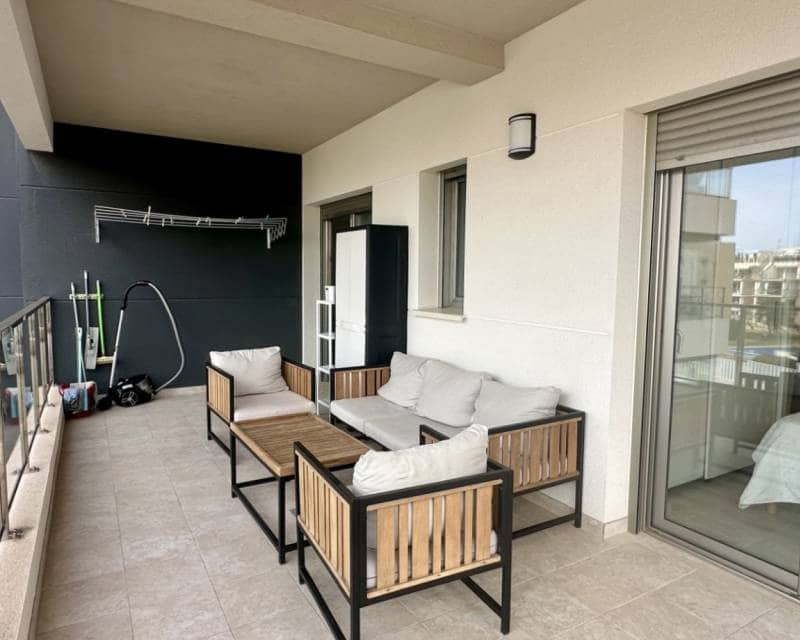 3 Zimmer Apartment zu verkaufen in Villamartin mit Pool - 320.000 € (Ref: 9331053)