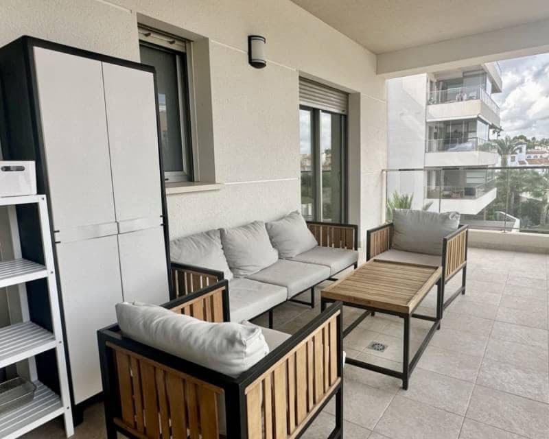 3 Zimmer Apartment zu verkaufen in Villamartin mit Pool - 320.000 € (Ref: 9331053)