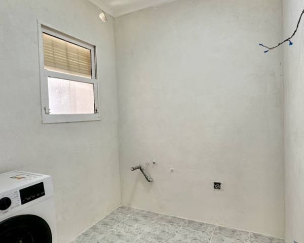 2 slaapkamer Appartement te koop in Playa Flamenca, Orihuela met zwembad - € 139.000 (Ref: 9331054)