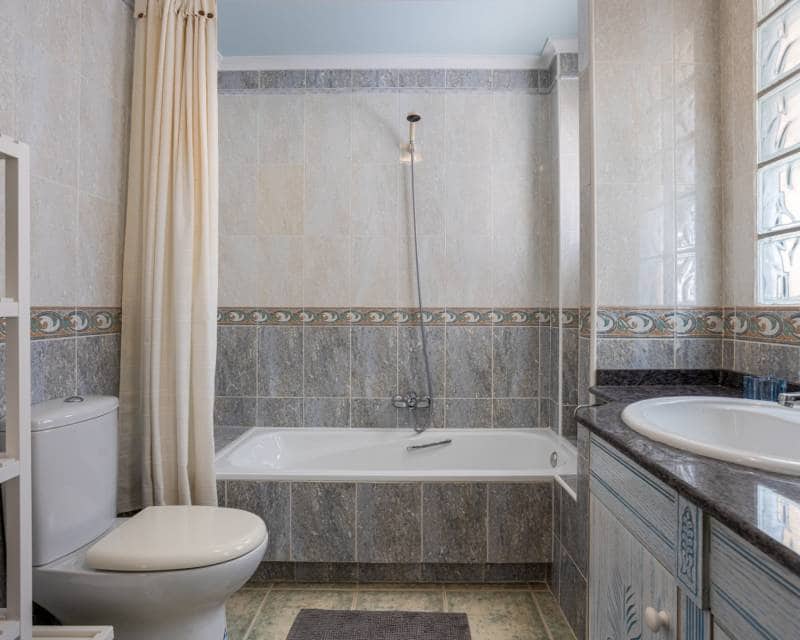 2 soveværelse Villa til salg i Guardamar del Segura med swimmingpool - € 299.900 (Ref: 9345172)