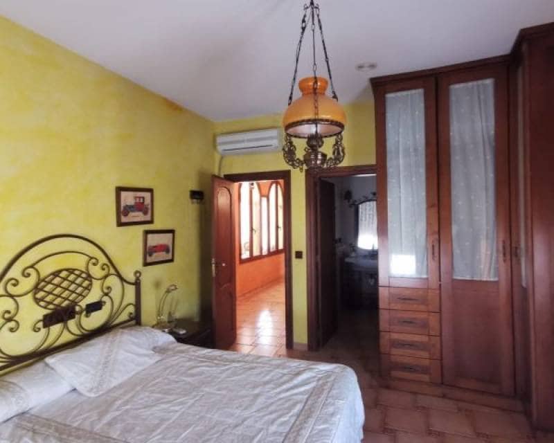 4 bedroom Villa for sale in Orihuela with pool - € 1,450,000 (Ref: 9345173)