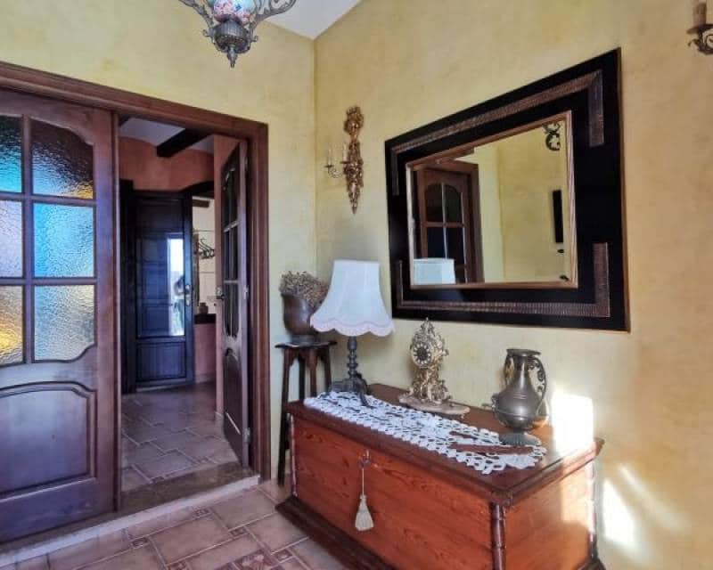 4 bedroom Villa for sale in Orihuela with pool - € 1,450,000 (Ref: 9345173)