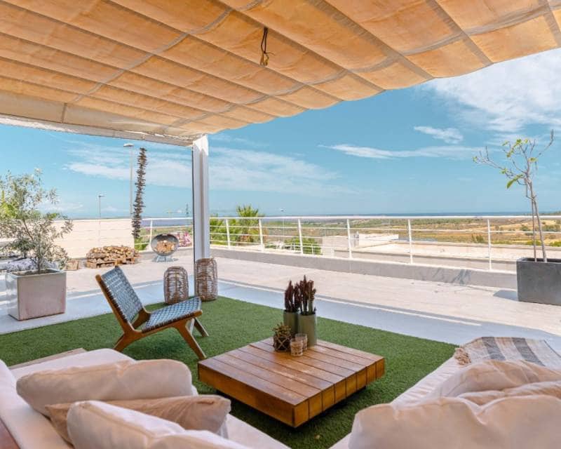 5 soveværelse Villa til salg i San Miguel de Salinas med swimmingpool - € 780.000 (Ref: 9345176)